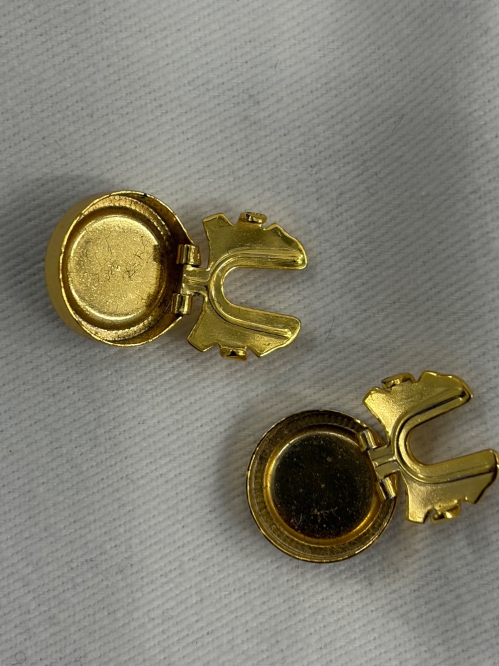 Shirt Button covers - Picture 3 of 3
